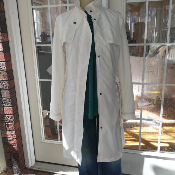 🦋 Gorgeous Burberry - Picture 2 of 11